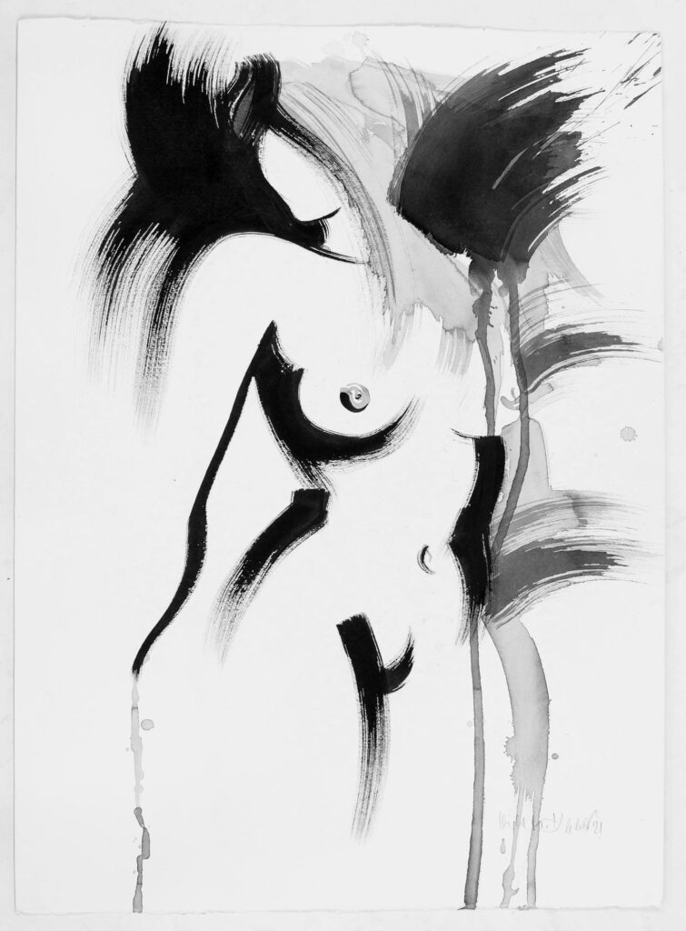Expressive, weibliche Figur in Tintenzeichnung – Ulrike Klebers Auseinandersetzung mit Körper und Form.